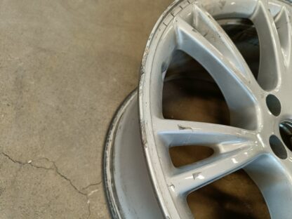 832143 - Image 4