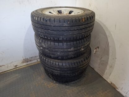 834278 - Image 3