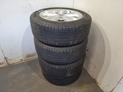 834458 - Image 3