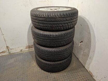 834942 - Image 3