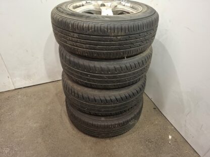 835015 - Image 3