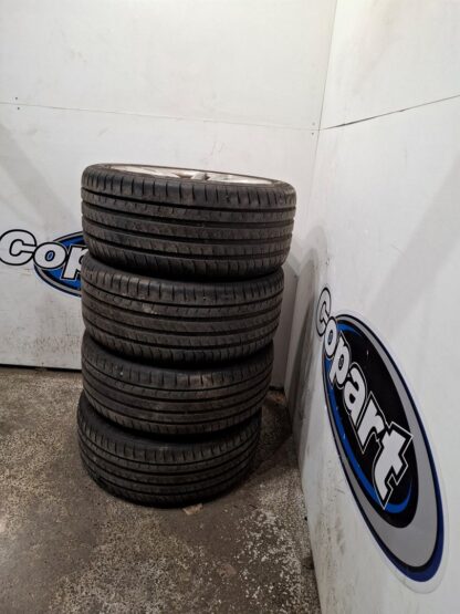 835176 - Image 3