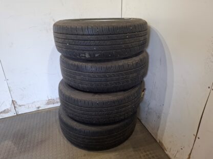 835188 - Image 3