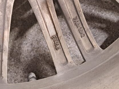 835175 - Image 9