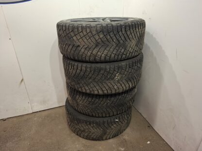 835428 - Image 3