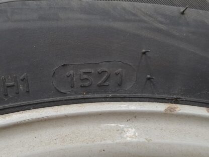 835569 - Image 5
