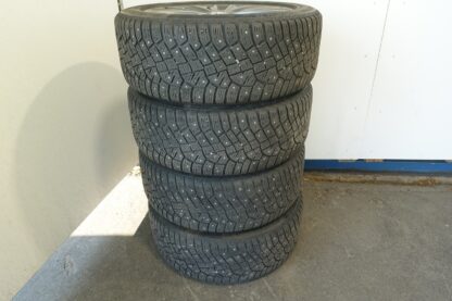 837135 - Image 3