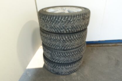 837137 - Image 3