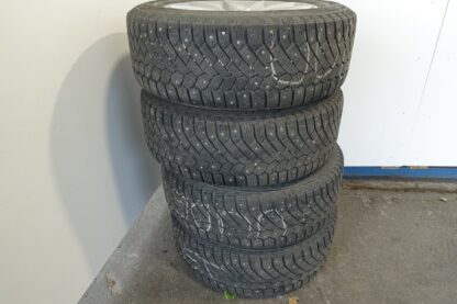835443 - Image 3