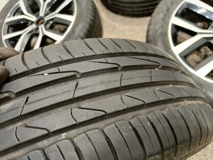 835281 - Image 9