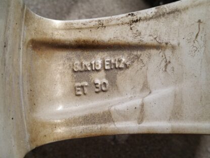 835640 - Image 8