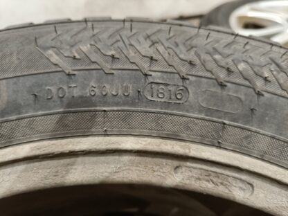 835816 - Image 5