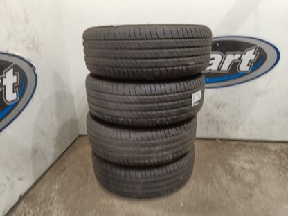 835879 - Image 3