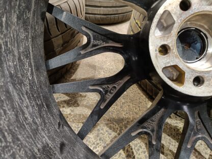 835939 - Image 9