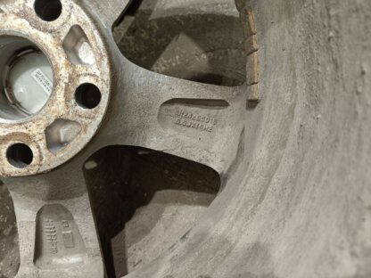 836005 - Image 9