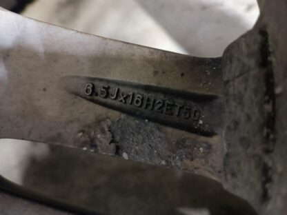 835552 - Image 8