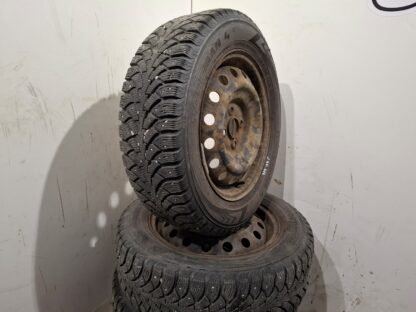 837942