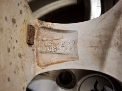 838435 - Image 11