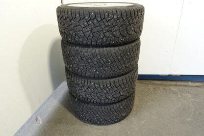 837696 - Image 3