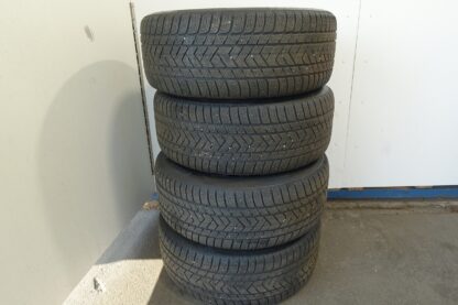 838415 - Image 3