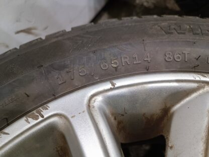 837484 - Image 7