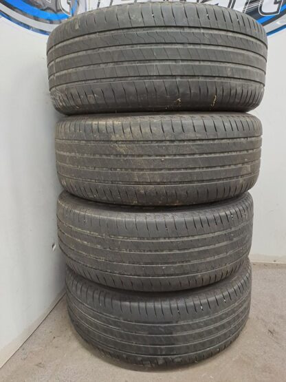 839443 - Image 3