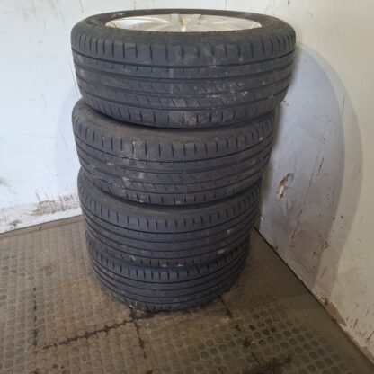 839878 - Image 3