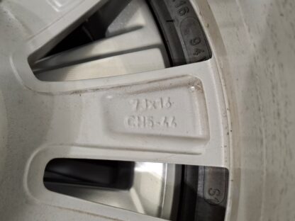 841177 - Image 11