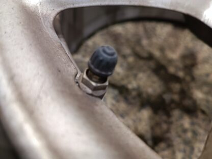 841011 - Image 9
