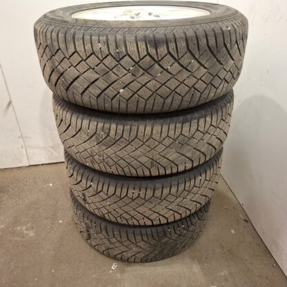 841381 - Image 3