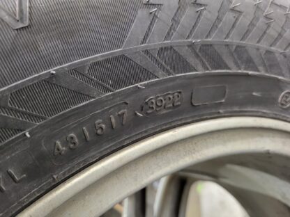 841707 - Image 4