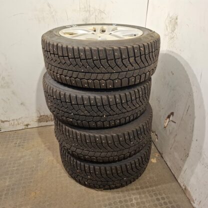 843286 - Image 3