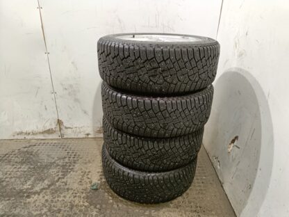 842084 - Image 3
