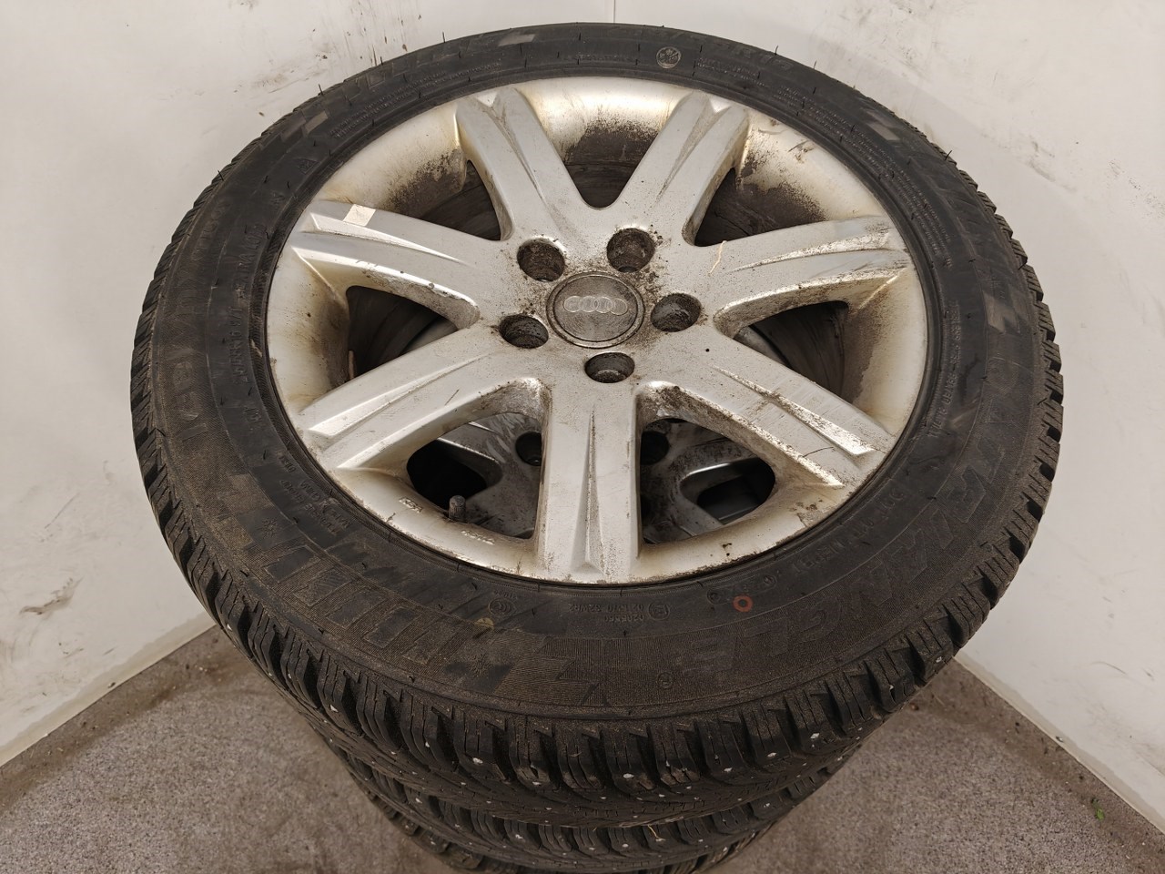 843330 - Image 2