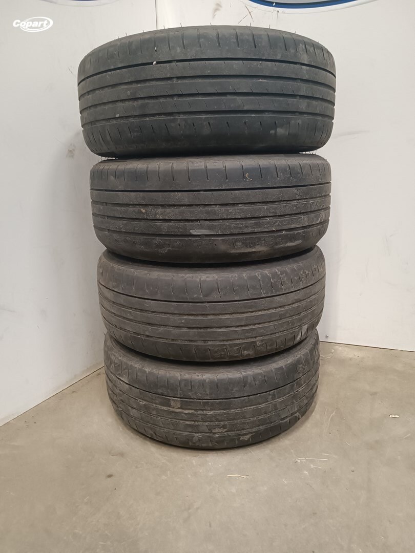 854403 - Image 3