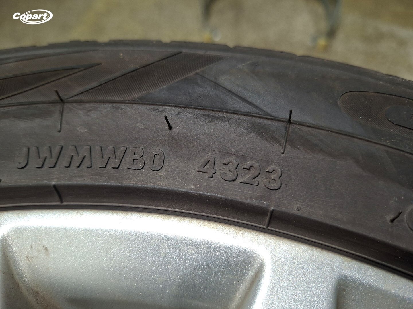 856560 - Image 4