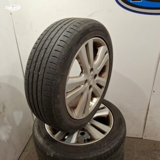 856582