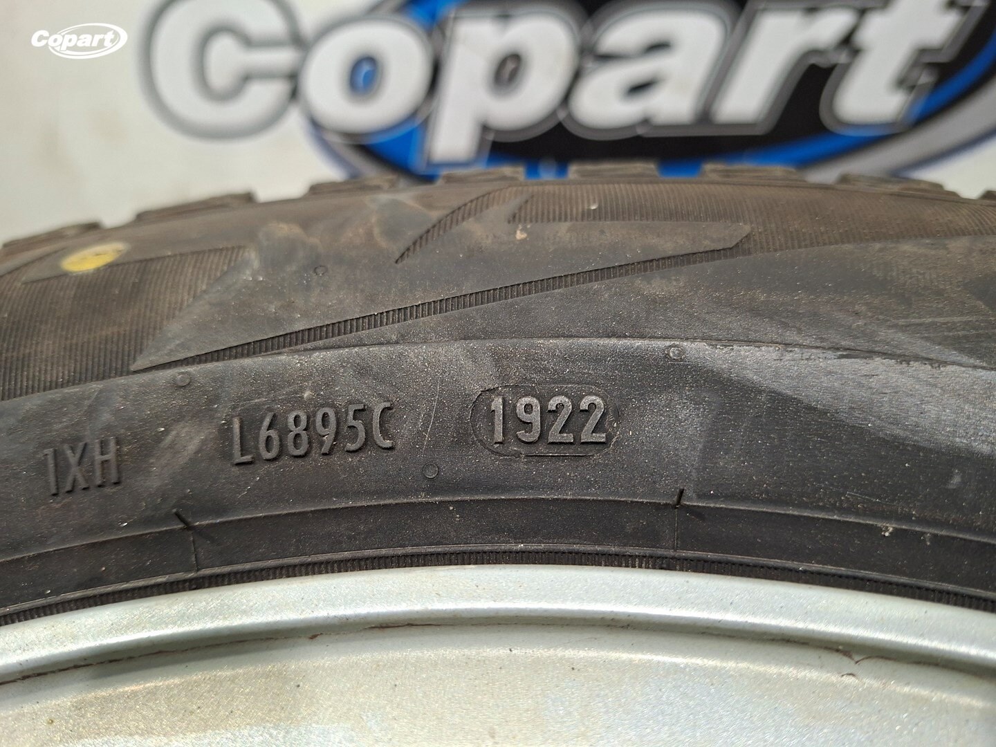 857233 - Image 3