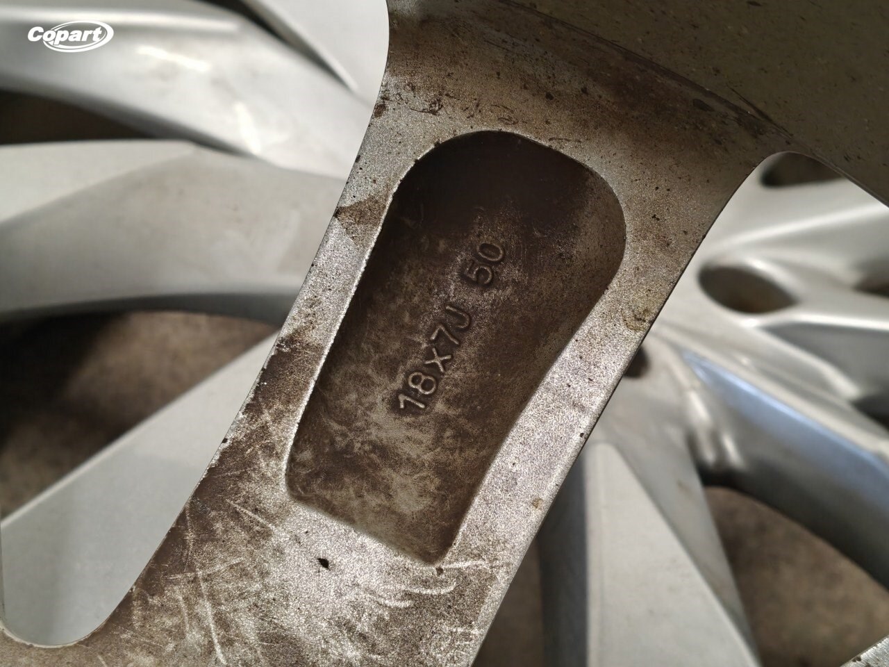 856690 - Image 6