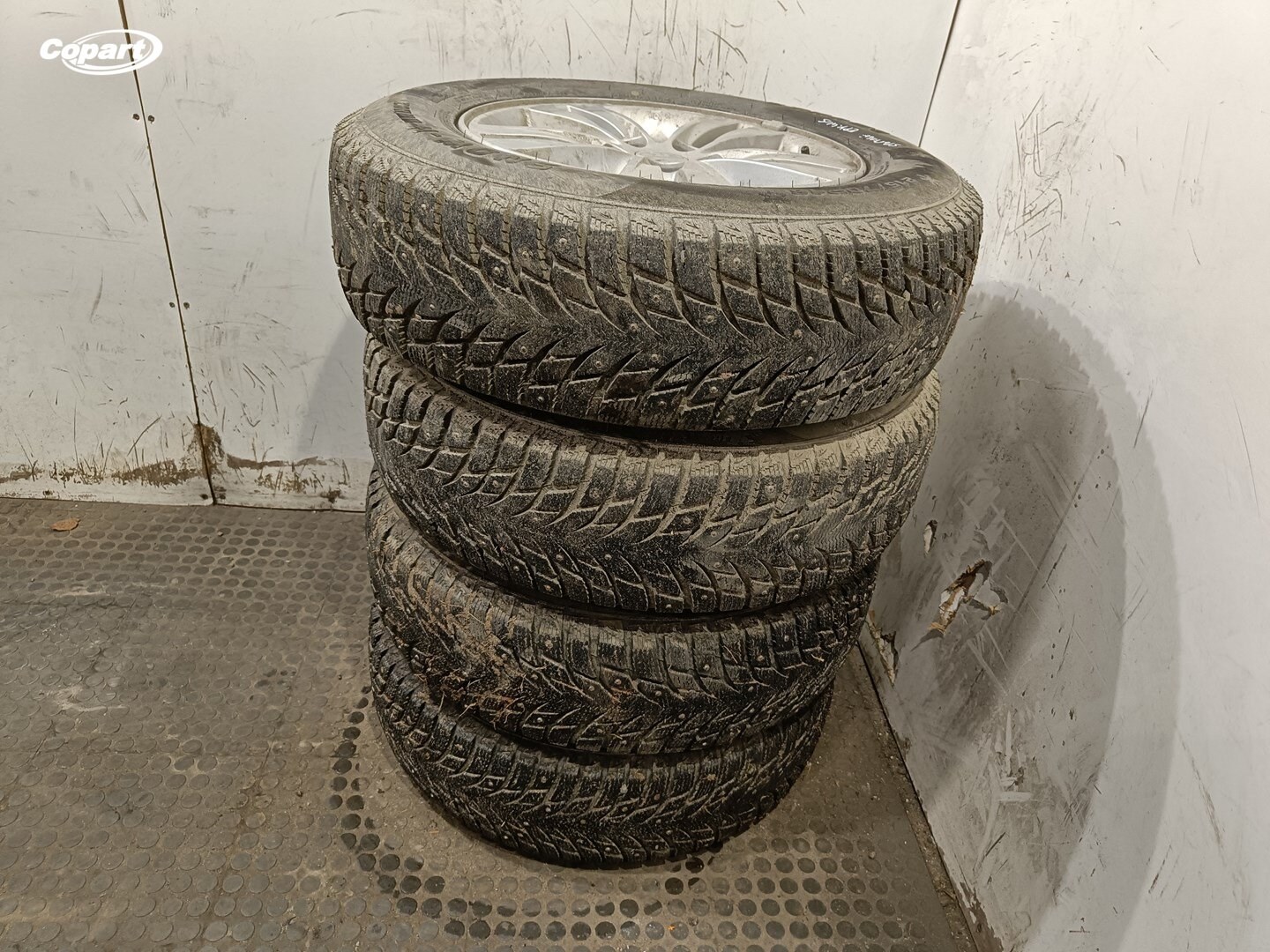 857022 - Image 3