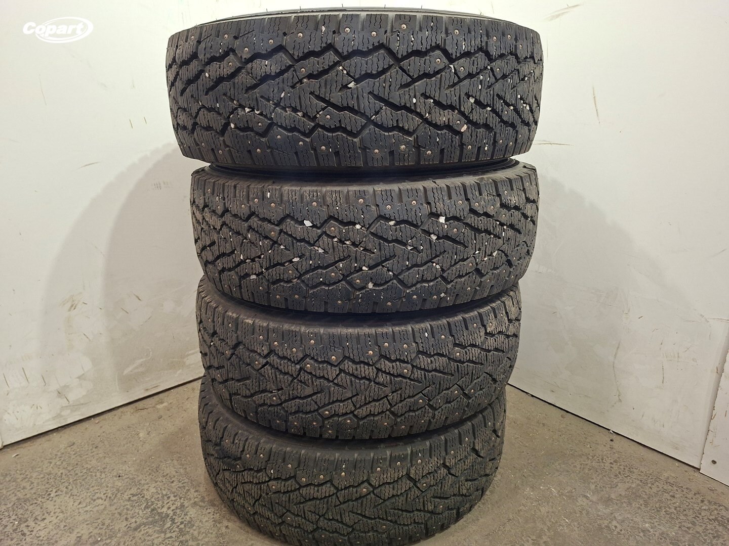 857676 - Image 3