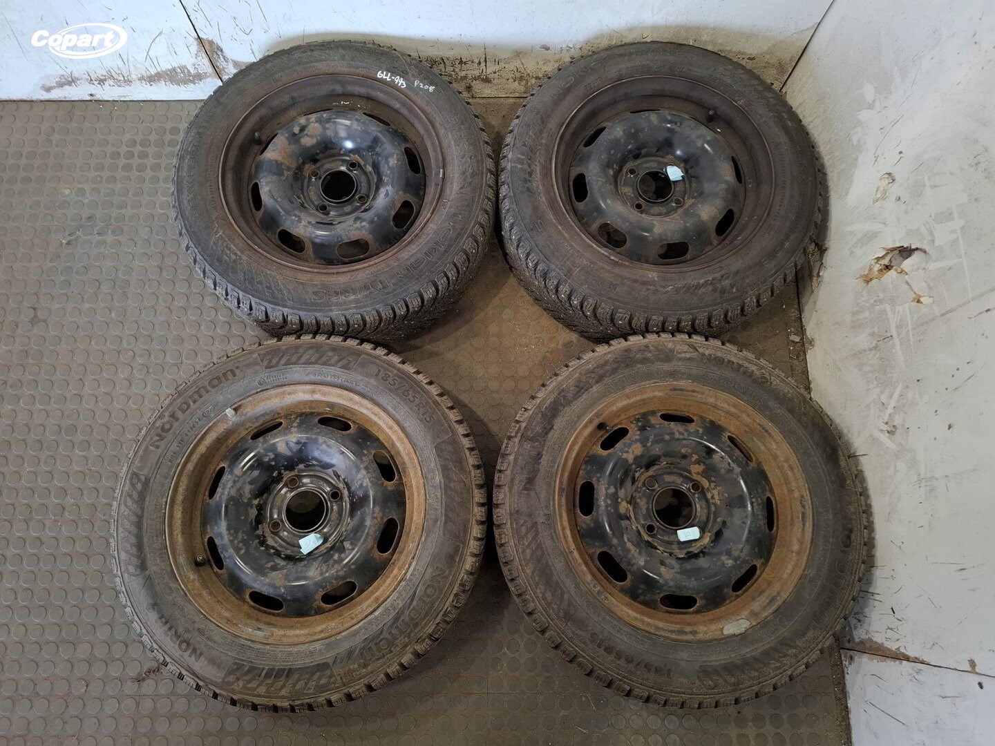 858087 - Image 4