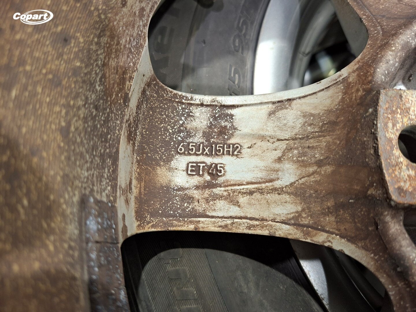 858877 - Image 4
