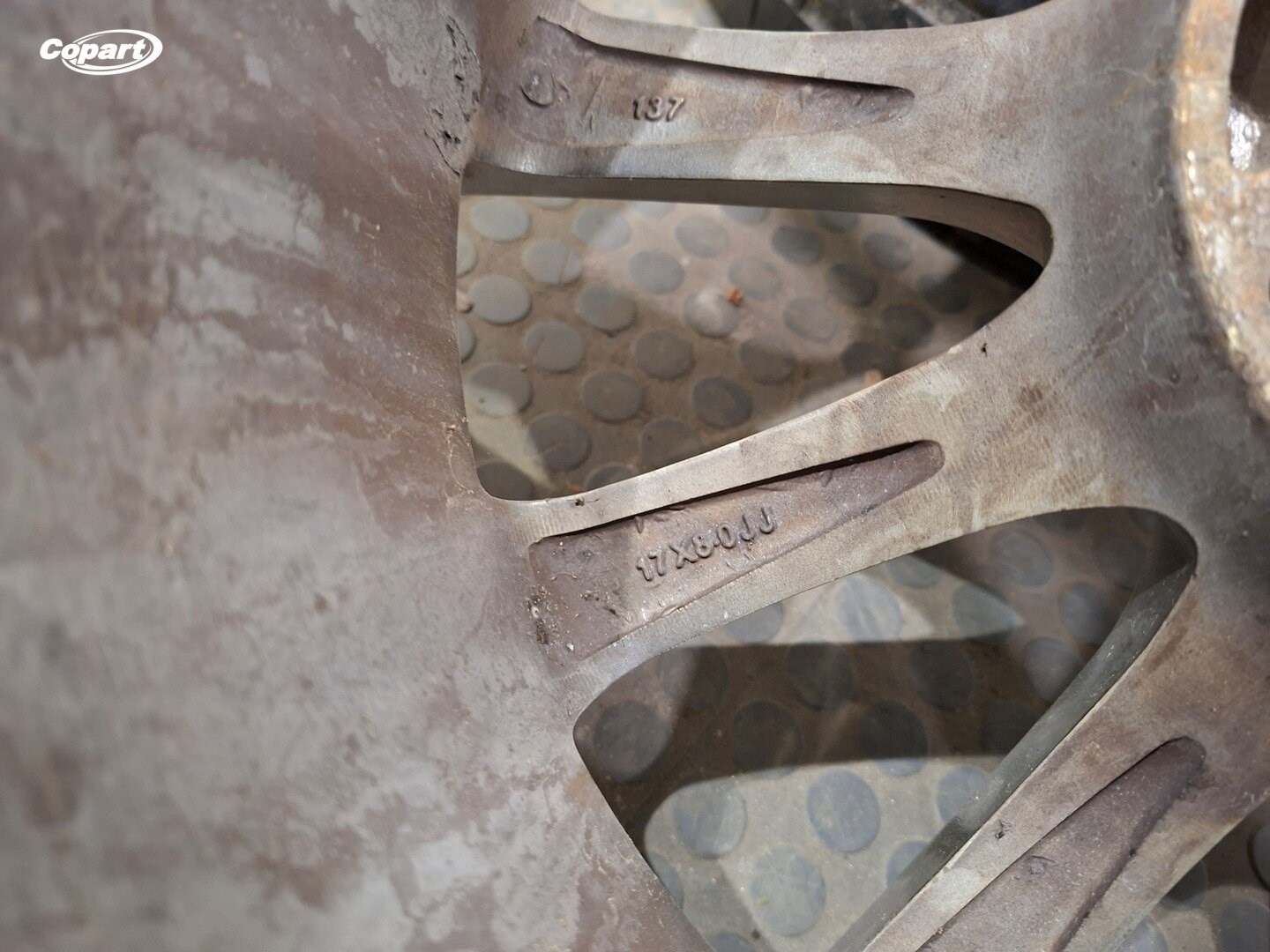 858911 - Image 11