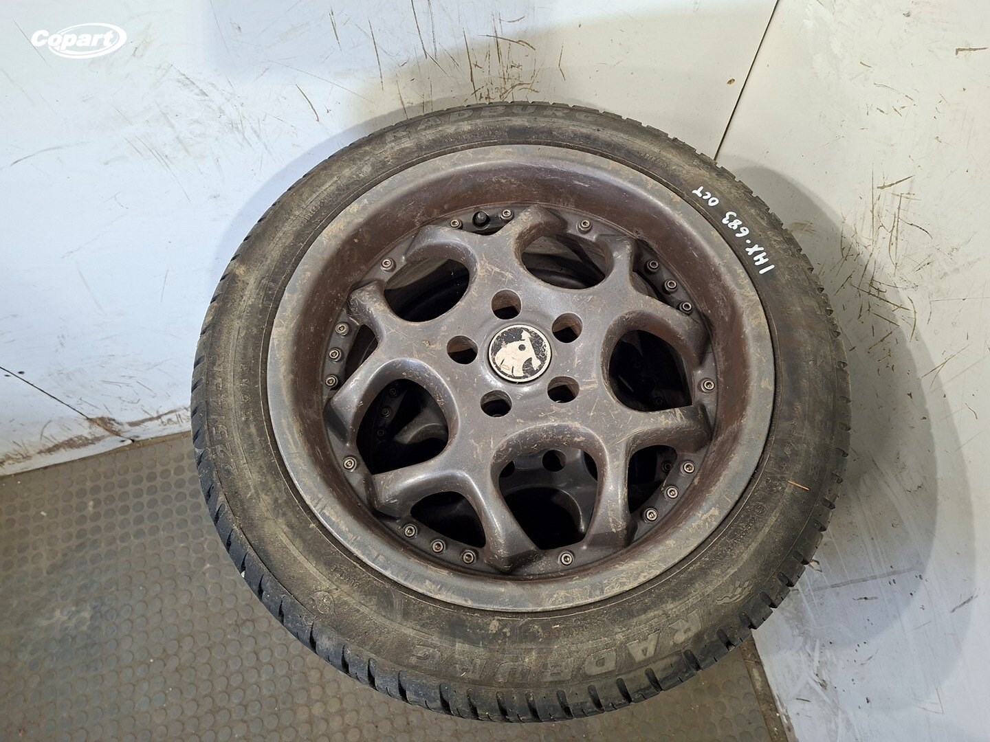 858917 - Image 2