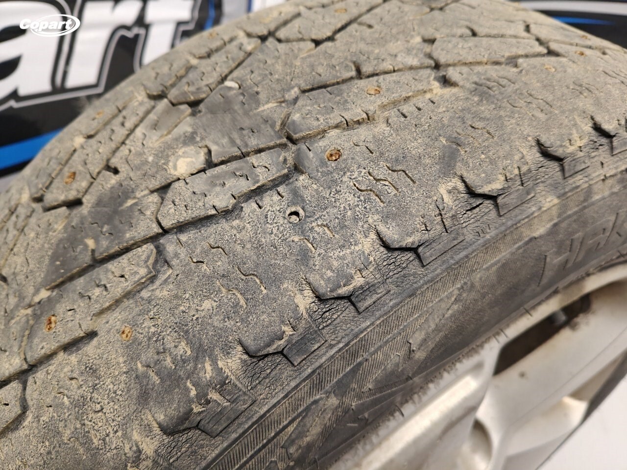 858182 - Image 9