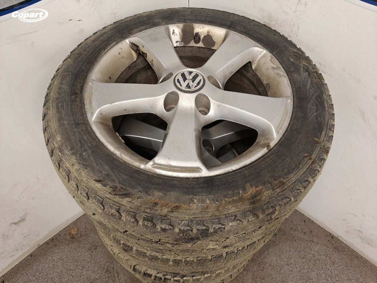 858182 - Image 2