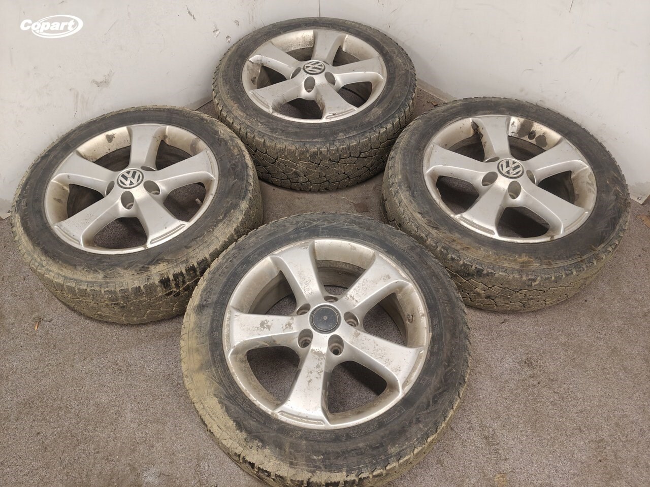 858182 - Image 4