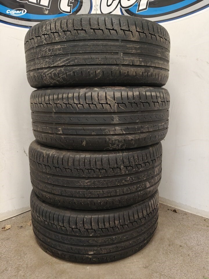 858824 - Image 3