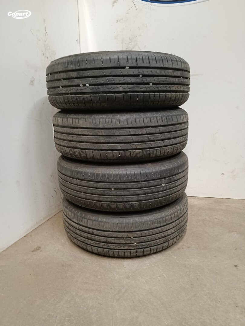 858118 - Image 3